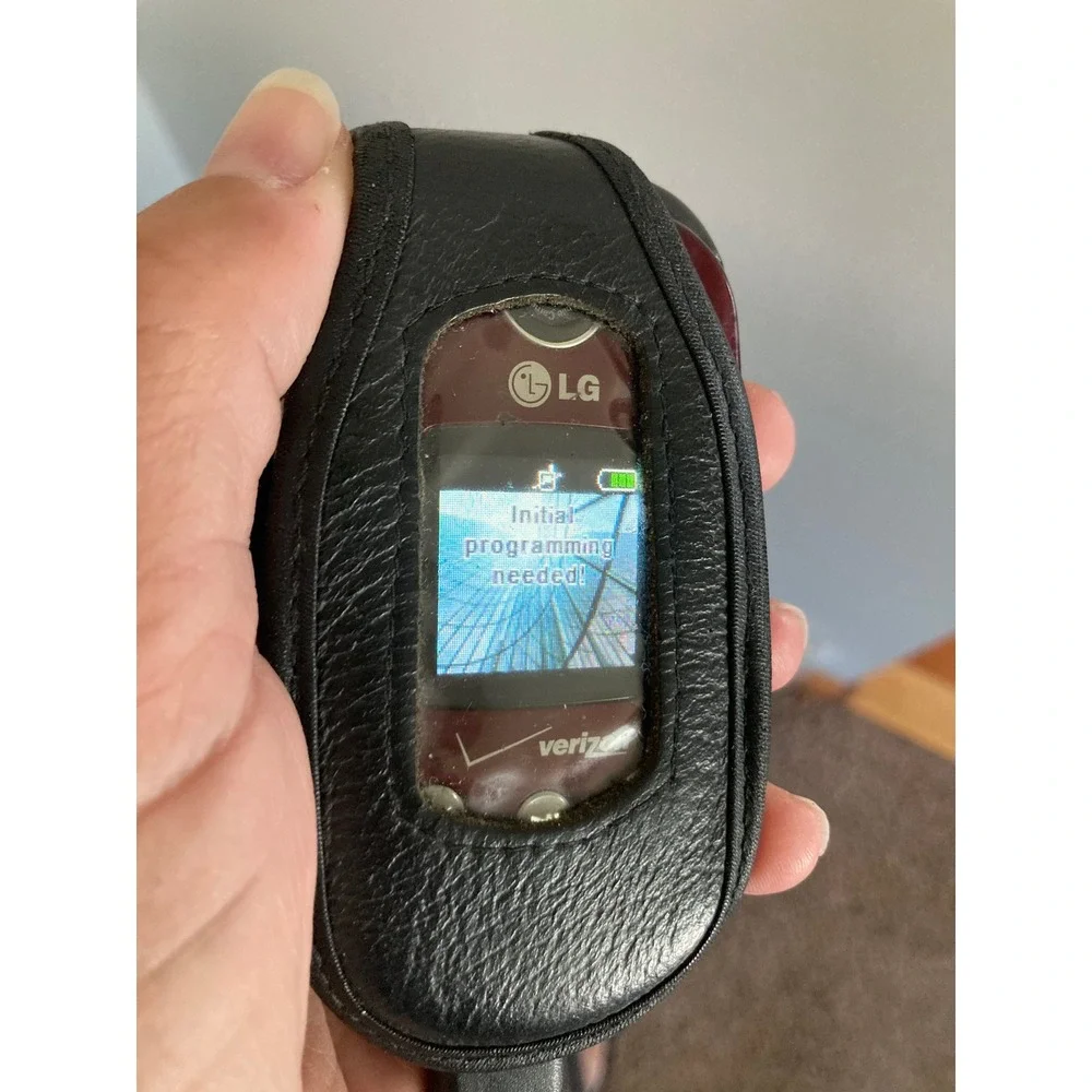 LG vx8350 cast